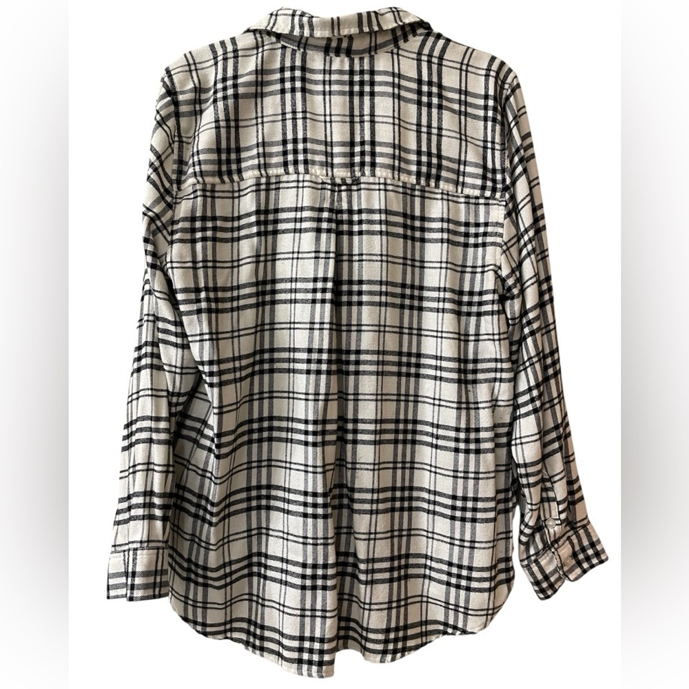 American Eagle Ahh-amazingly soft black and white plaid flannel button shirt XL - Picture 2 of 7